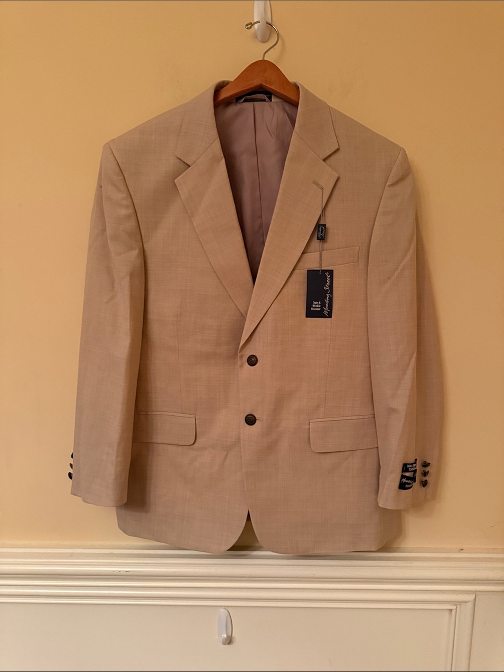 NWT Meeting Street Men's Tan Stain/Wrinkle Resistant Blazer Size 42 Short